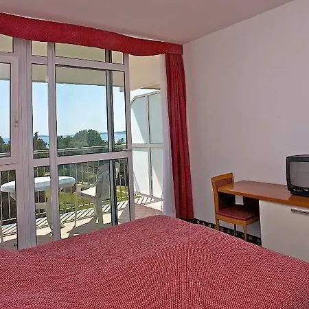 Arena Hotel 3*